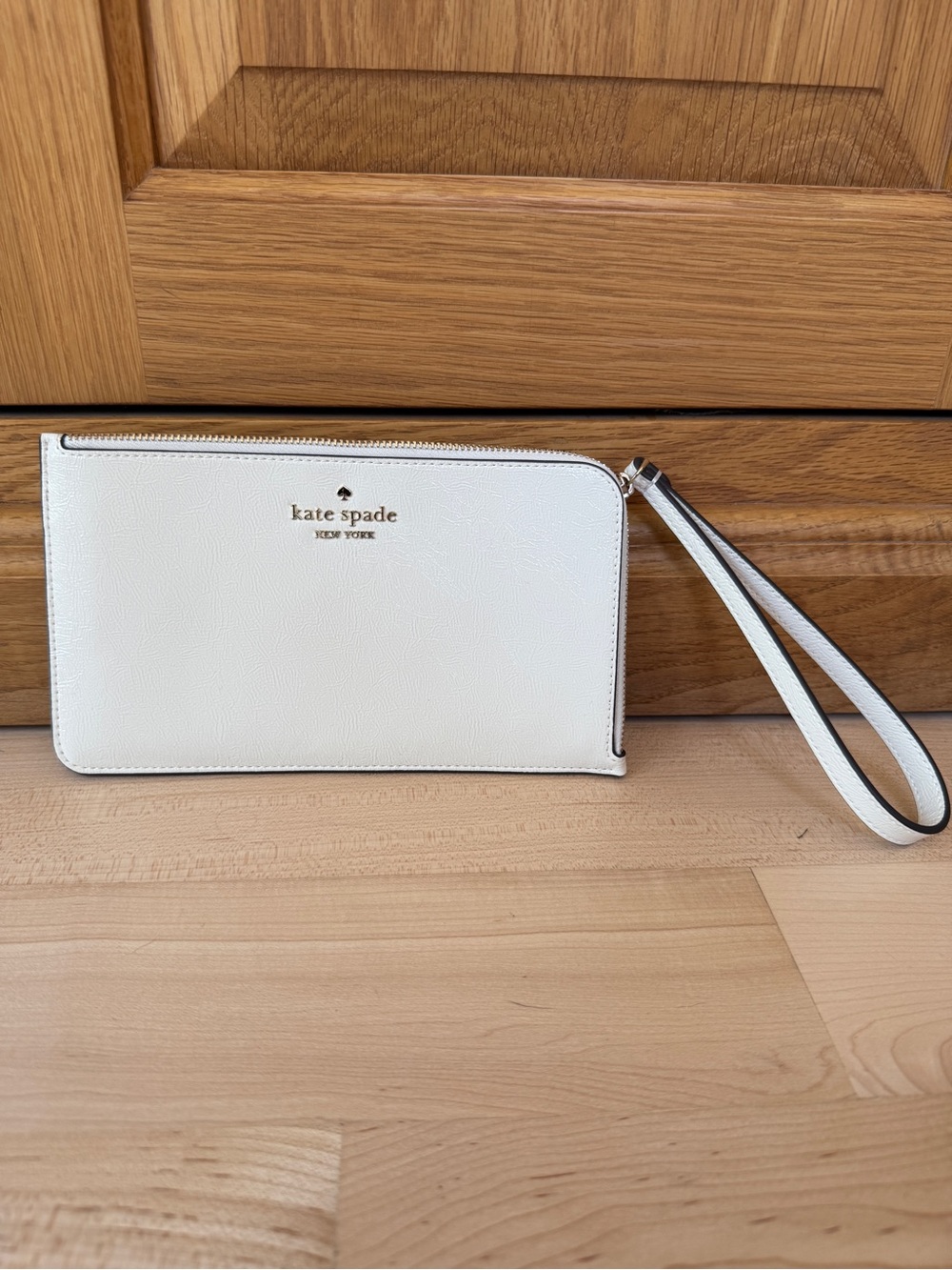 Kate Spade Medium L-Zip Meringue Colored Wristlet (Tags Included)